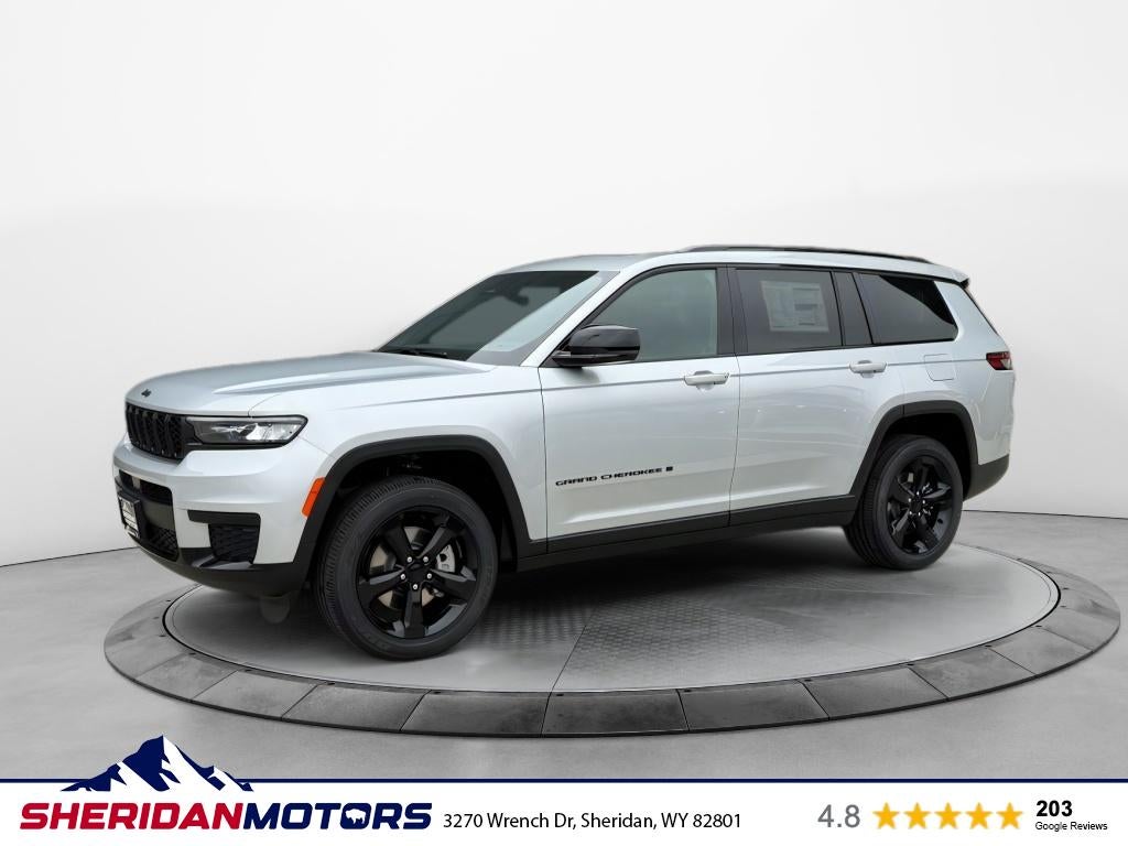 2025 Jeep Grand Cherokee GRAND CHEROKEE L ALTITUDE X 4X4 in Silver Zynith Exterior Paint — front three-quarter view
